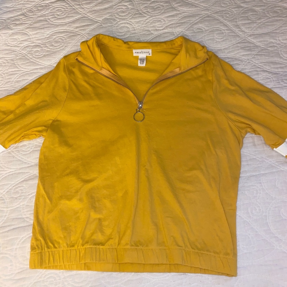 TILLYS MUSTARD YELLOW LONG SLEEVE
